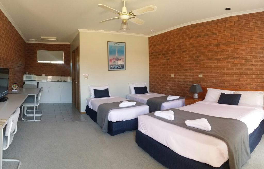 Bridge Motor Inn Tocumwal Kültér fotó